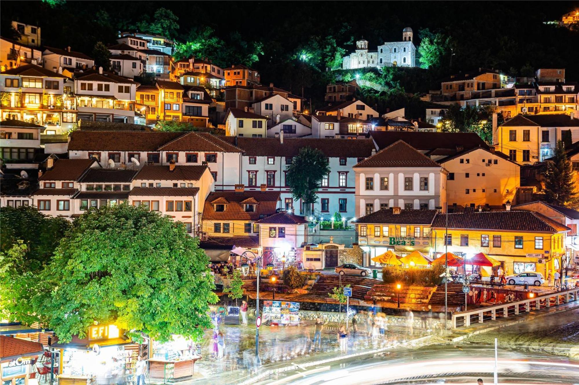 Sky Hotel Prizren Exterior photo